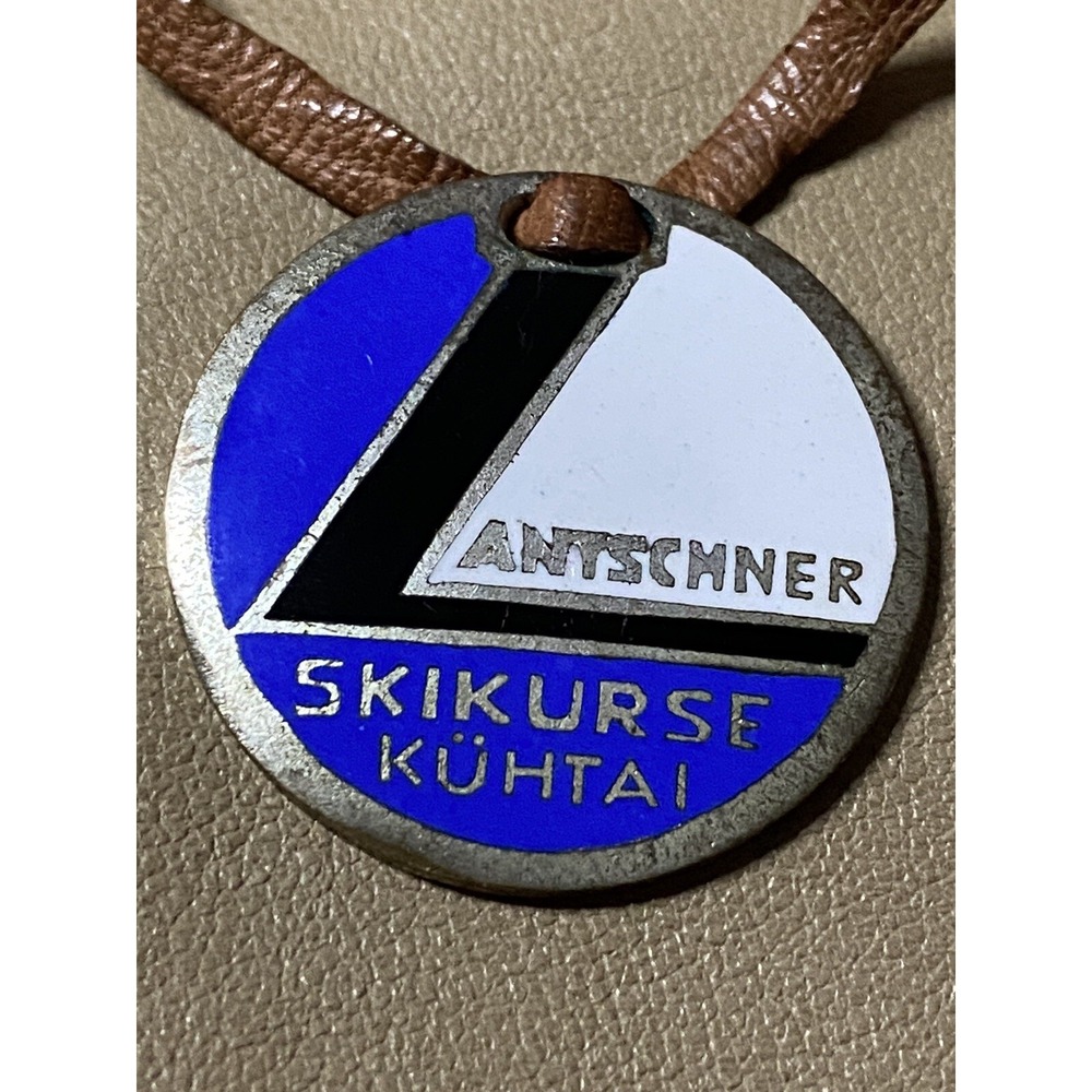 skiing  Austria old Vintage kuhtai Antschner medal enameled On Metal badge